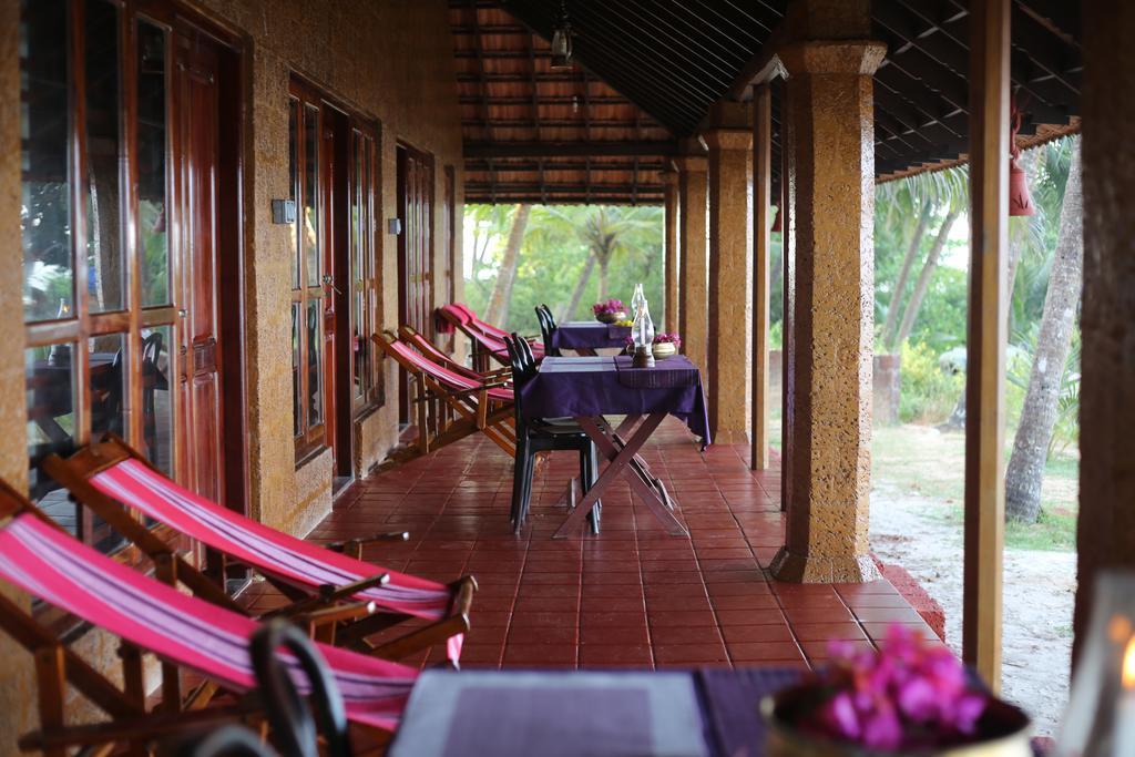 Готель Chera Rocks Beach House Thottada Екстер'єр фото